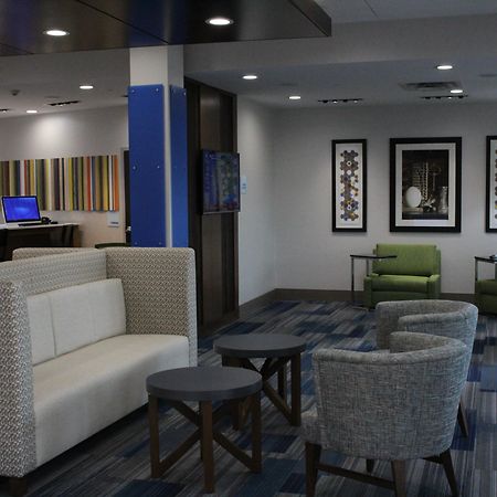 Holiday Inn Express & Suites - Milledgeville, An Ihg Hotel Buitenkant foto