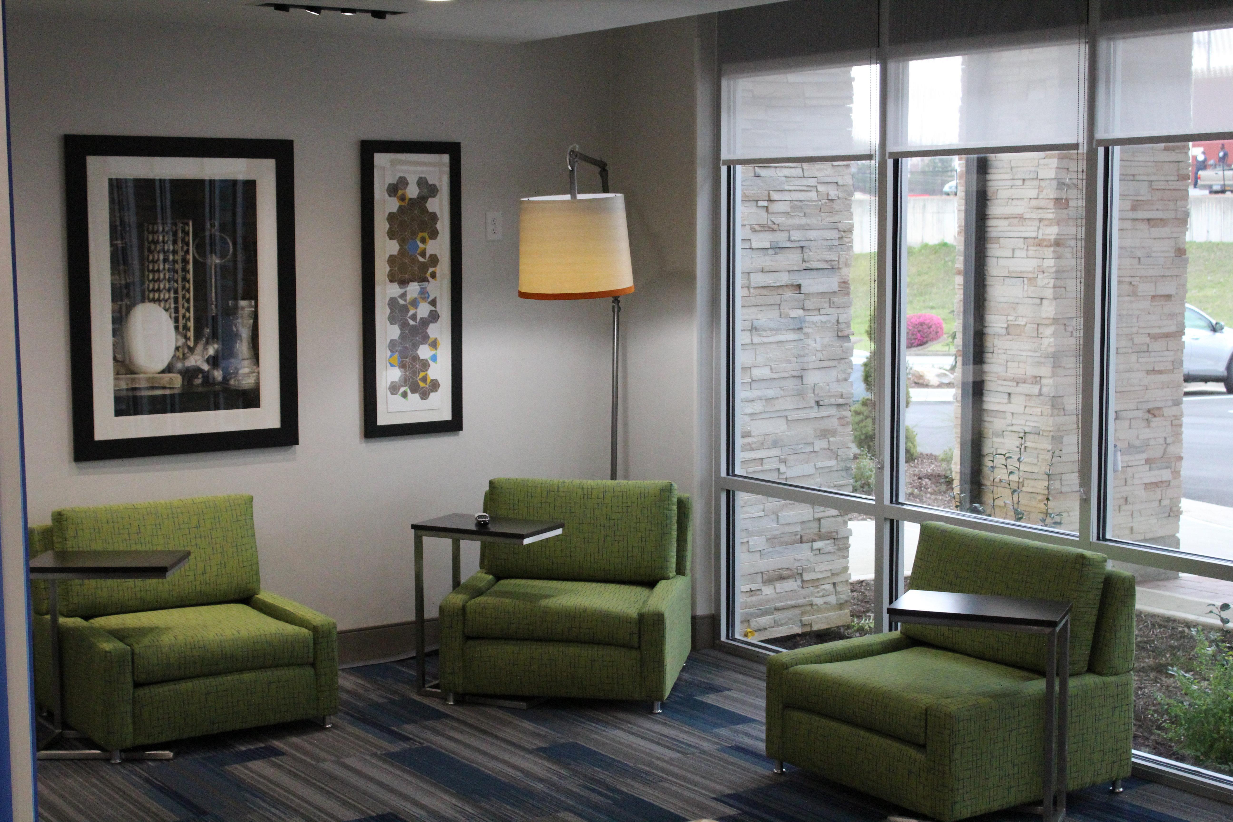 Holiday Inn Express & Suites - Milledgeville, An Ihg Hotel Buitenkant foto